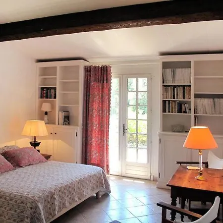 Agay Sleeps 8 Pool Air Con Wifi Hébergement de vacances